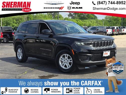 Diamond Black Crystal Pearlcoat 2024 Jeep Grand Cherokee Laredo