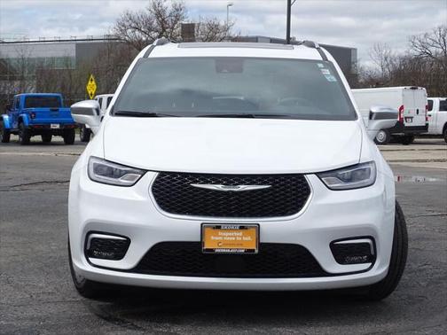 2024 Chrysler Pacifica L