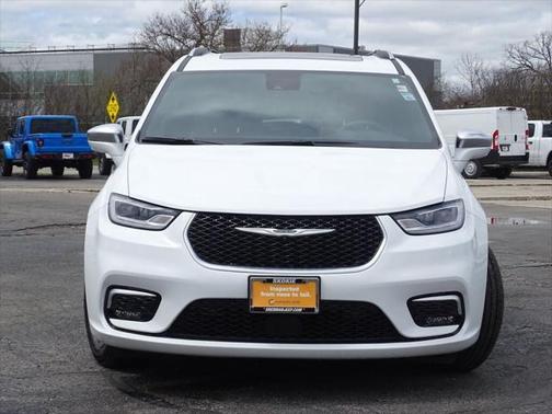 2024 Chrysler Pacifica L