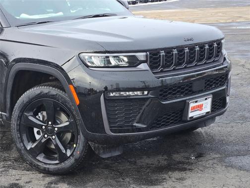Diamond Black Crystal Pearlcoat 2026 Jeep Grand Cherokee Limited