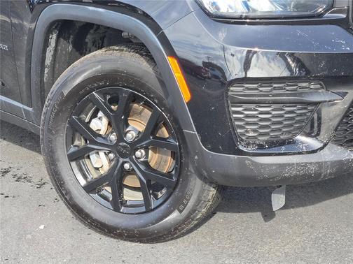 2024 Jeep Grand Cherokee Altitude