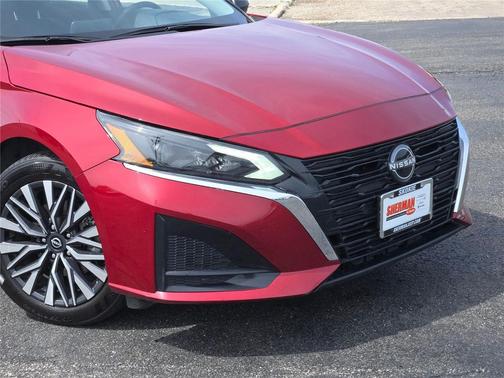 Gun Metallic 2025 Nissan Altima SV FWD