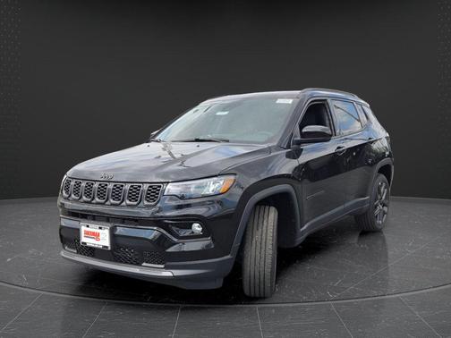 Diamond Black Crystal Pearlcoat 2026 Jeep Compass Limited