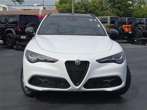 2024 Alfa Romeo Stelvio Sprint AWD