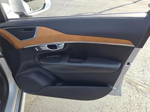 2016 Volvo XC90 Hybrid T8 Inscription