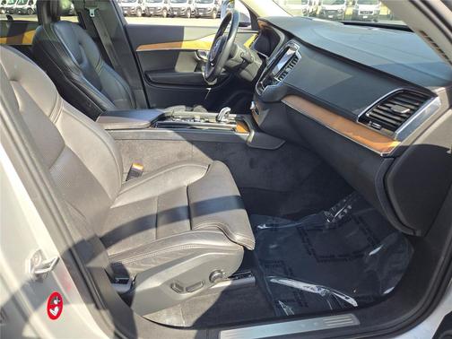 2016 Volvo XC90 Hybrid T8 Inscription
