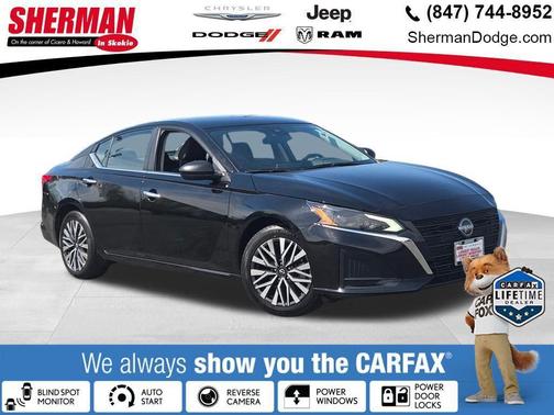 Super Black 2025 Nissan Altima SV FWD