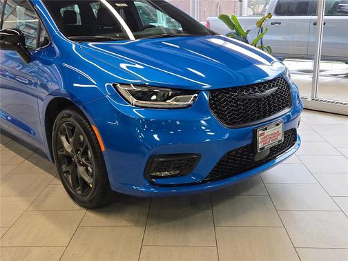 2026 Chrysler Pacifica L