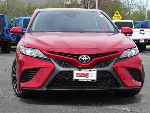 2020 Toyota Camry SE