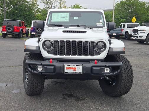 Bright White Clearcoat 2026 Jeep Wrangler Rubicon
