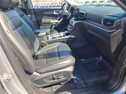 Iconic Silver 2024 Ford Explorer XLT