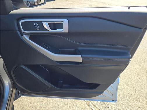 Iconic Silver 2024 Ford Explorer XLT