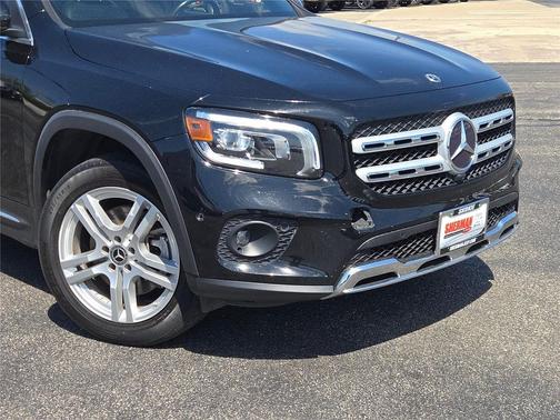 Night Black 2023 Mercedes-Benz GLB 250 4MATIC