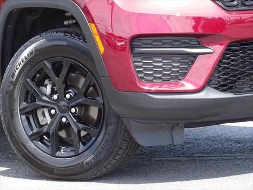 2024 Jeep Grand Cherokee Altitude