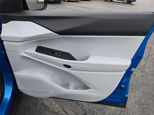 Hydro Blue Pearlcoat 2026 Jeep Cherokee Limited
