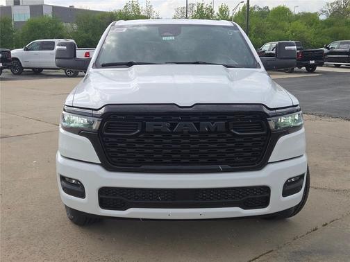 Bright White Clearcoat 2026 RAM 1500 Big Horn/Lone Star