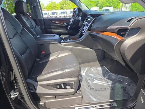 2018 Cadillac Escalade ESV Premium Luxury