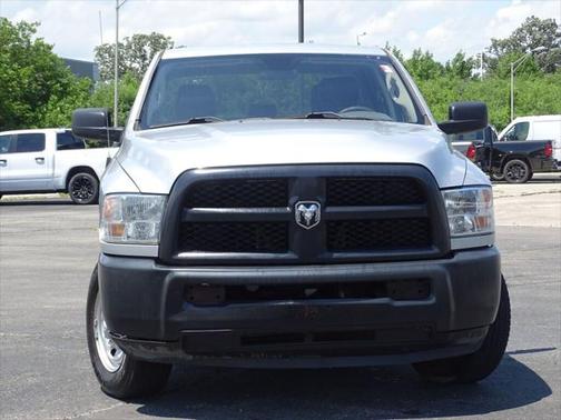 2017 RAM 2500 Tradesman Crew Cab 4x2 8' Box