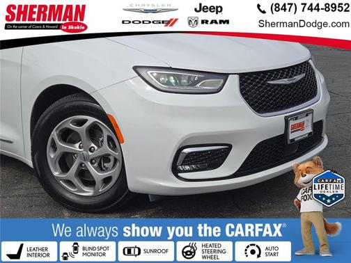 Bright White Clearcoat 2023 Chrysler Pacifica Limited