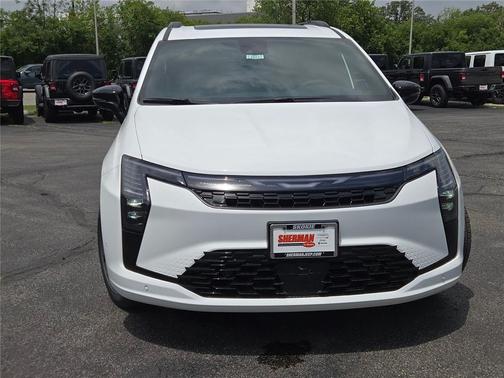 Bright White Clearcoat 2027 Chrysler Pacifica Limited