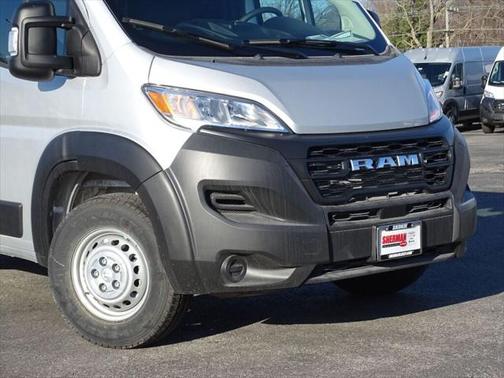 2025 RAM ProMaster 1500 Low Roof