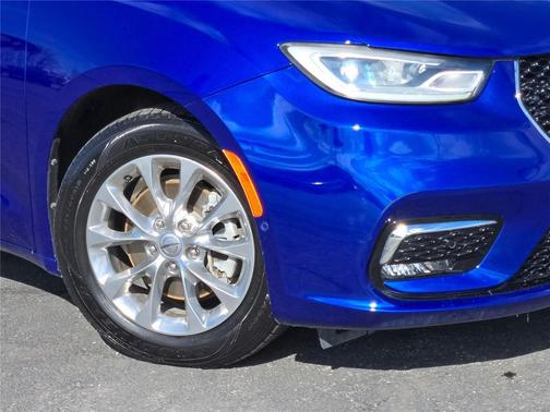 2021 Chrysler Pacifica Touring L