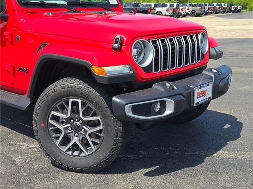 Firecracker Red Clearcoat 2026 Jeep Wrangler 4-Door Sahara 4x4