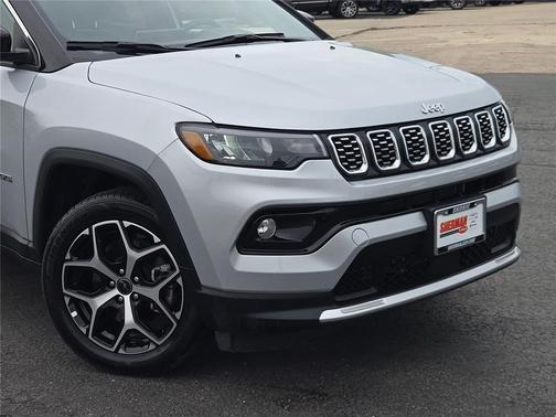 Silver Zynith Metallic Clearcoat 2025 Jeep Compass Limited