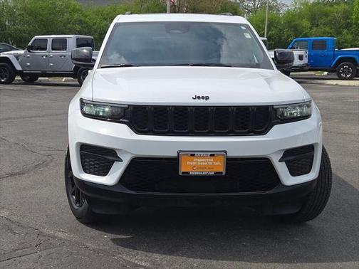 2024 Jeep Grand Cherokee Altitude