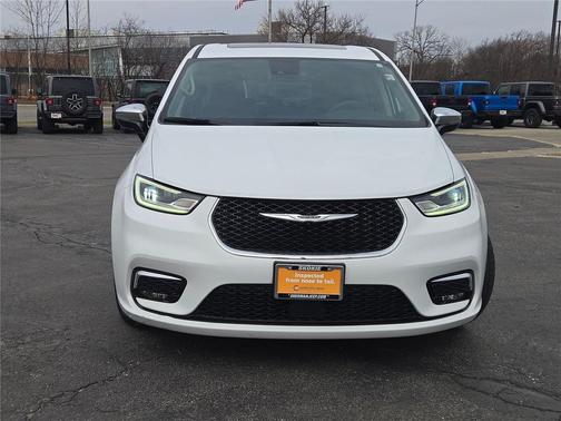 2023 Chrysler Pacifica Hybrid Limited