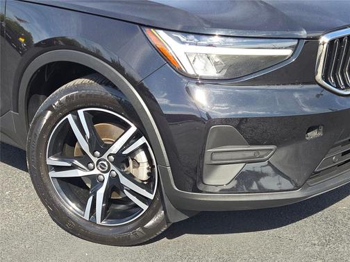 2024 Volvo XC40 
