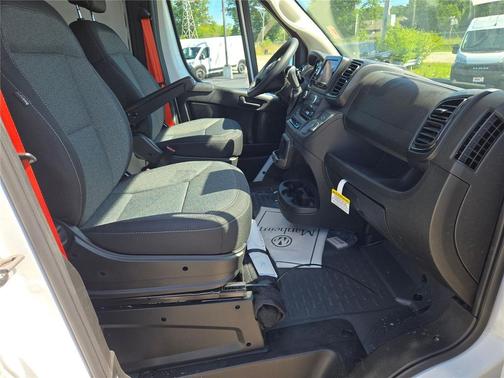 2025 RAM ProMaster 2500 Tradesman