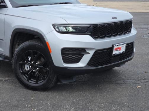 2024 Jeep Grand Cherokee Altitude