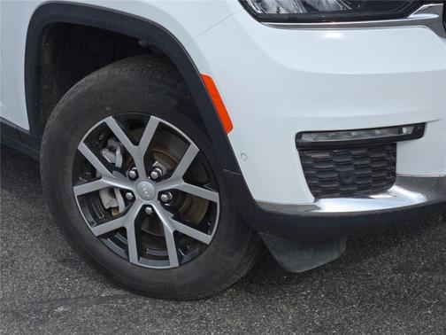 Bright White Clearcoat 2024 Jeep Grand Cherokee L Limited