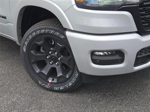 Silver Zynith 2026 RAM 1500 Big Horn/Lone Star