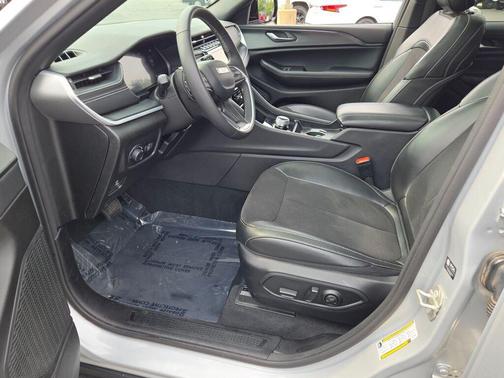 Silver Zynith 2024 Jeep Grand Cherokee Altitude