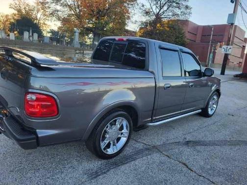 2002 Ford F-150 Harley-Davidson Crew Cab