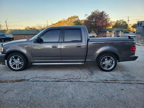 2002 Ford F-150 Harley-Davidson Crew Cab