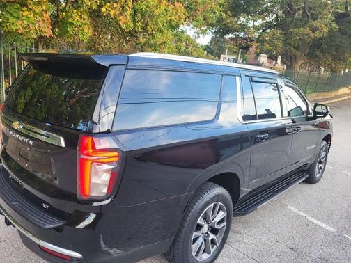 2021 Chevrolet Suburban LT