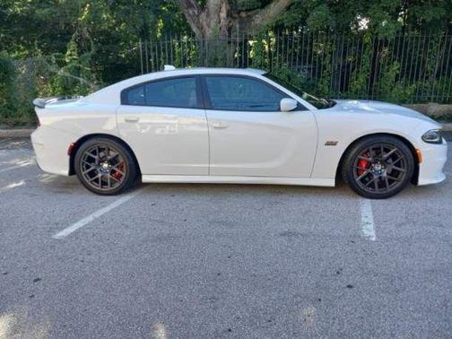 2016 Dodge Charger R/T Scat Pack