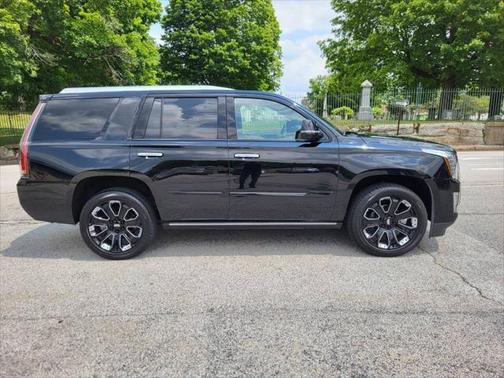 2019 Cadillac Escalade Platinum