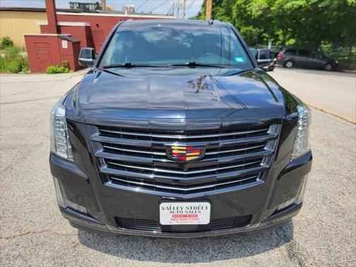 2019 Cadillac Escalade Platinum