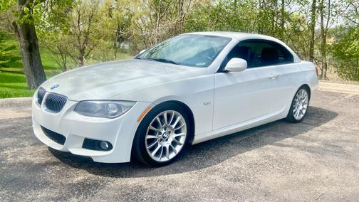 White 2013 BMW 328 i