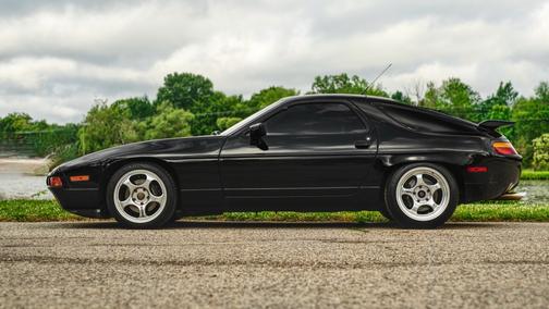 1991 Porsche 928 928 GT