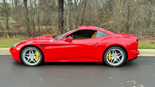2017 Ferrari California T