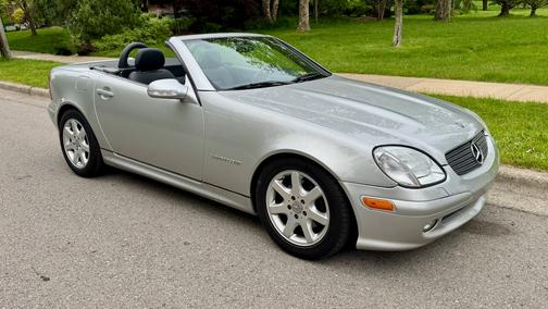 Brillian Silver 2003 Mercedes-Benz SLK-Class SLK230 Kompressor