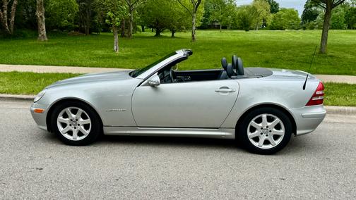 Brillian Silver 2003 Mercedes-Benz SLK-Class SLK230 Kompressor