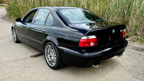 Jet Black 2000 BMW M5 Base