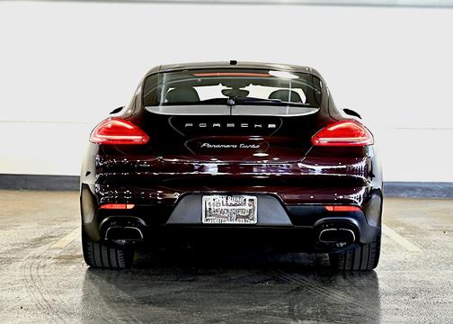 2016 Porsche Panamera Panamera Turbo Executive
