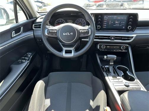 2023 Kia K5 LXS